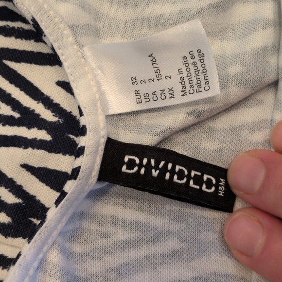 H&M Divided Navy and White Geometric Mini Fit And Flare Dress Size 2 - Picture 8 of 12